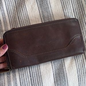 Frye wallet